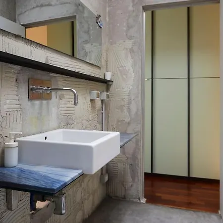 Artist - Porta Romana Appartement